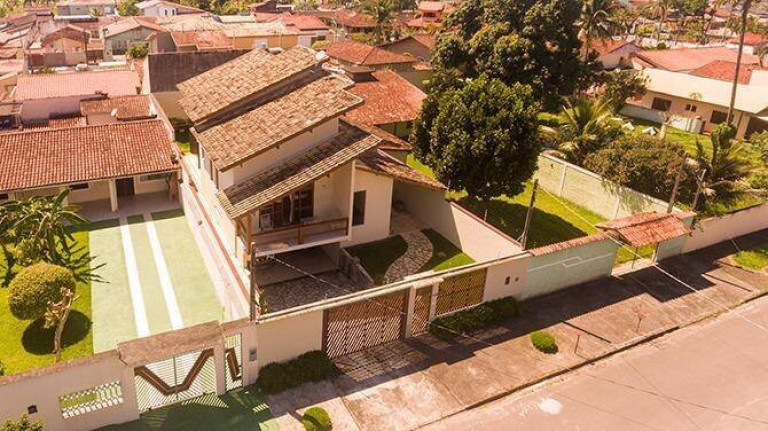 Imagem Sobrado com 3 Quartos à Venda, 275 m² em Indaiá - Caraguatatuba Imagem Sobrado com 3 Quartos à Venda, 275 m² em Indaiá - Caraguatatuba