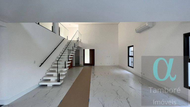 Imagem Casa com 4 Quartos à Venda, 340 m² em Alphaville - Santana De Parnaíba Imagem Casa com 4 Quartos à Venda, 340 m² em Alphaville - Santana De Parnaíba