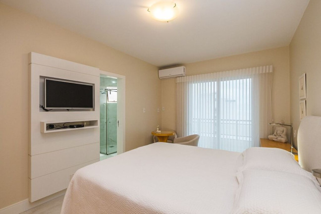 Imagem Apartamento com 3 Quartos à Venda, 277 m² em Agronômica - Florianópolis