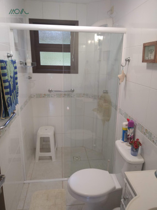 Imagem Casa com 5 Quartos à Venda, 196 m² em Uirapuru - Itapoá