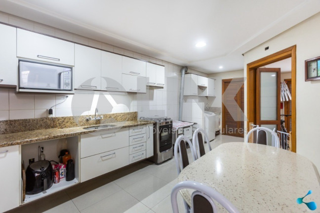 Imagem Imóvel com 4 Quartos à Venda, 251 m² em Sarandi - Porto Alegre