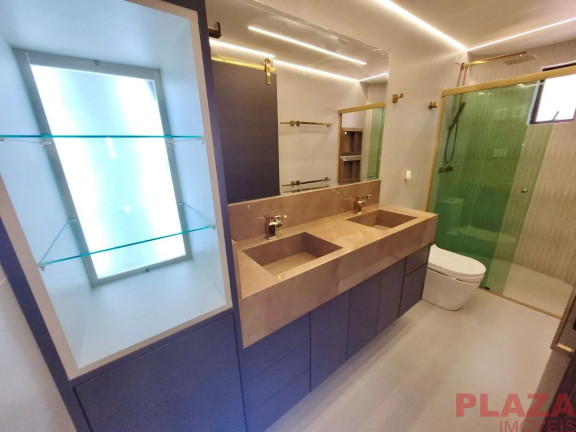 Imagem Apartamento com 3 Quartos à Venda, 133 m² em Centro - Balneário Camboriú Imagem Apartamento com 3 Quartos à Venda, 133 m² em Centro - Balneário Camboriú