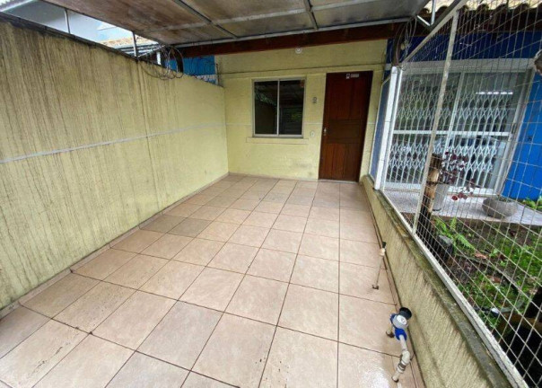 Sobrado com 2 Quartos à Venda, 80 m² em Cidade Industrial - Curitiba