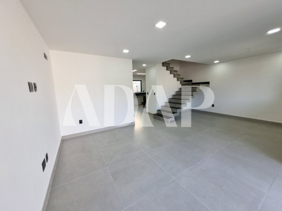 Imagem Casa com 4 Quartos à Venda, 200 m² em Vargem Pequena - Rio De Janeiro Imagem Casa com 4 Quartos à Venda, 200 m² em Vargem Pequena - Rio De Janeiro