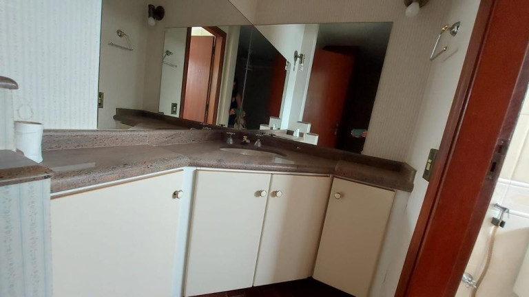 Imagem Apartamento com 3 Quartos à Venda, 238 m² em Jardim Flamboyant - Campinas