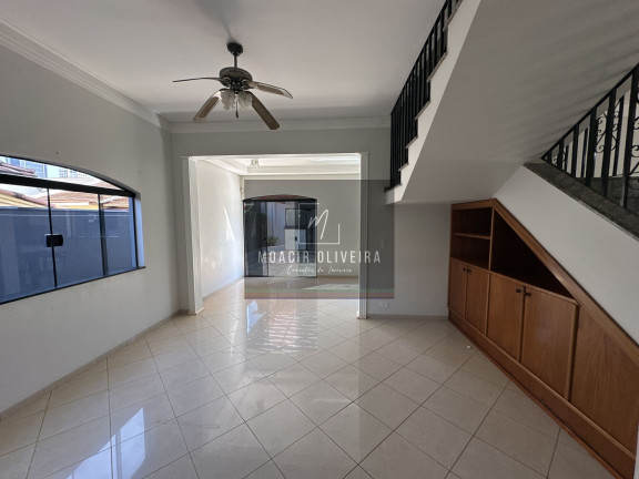 Imagem Sobrado com 4 Quartos à Venda, 293 m² em Vila Mano - Ourinhos