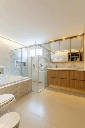 Imagem Casa com 4 Quartos à Venda, 348 m² em Residencial Alphaville Flamboyant - Goiânia Imagem Casa com 4 Quartos à Venda, 348 m² em Residencial Alphaville Flamboyant - Goiânia