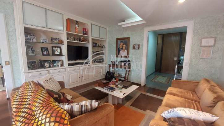 Imagem Apartamento com 3 Quartos à Venda, 219 m² em Gonzaga - Santos Imagem Apartamento com 3 Quartos à Venda, 219 m² em Gonzaga - Santos