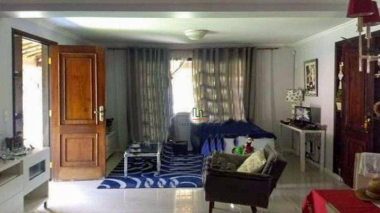 Casa com 3 Quartos à Venda, 216 m² em Itaipu - Niterói