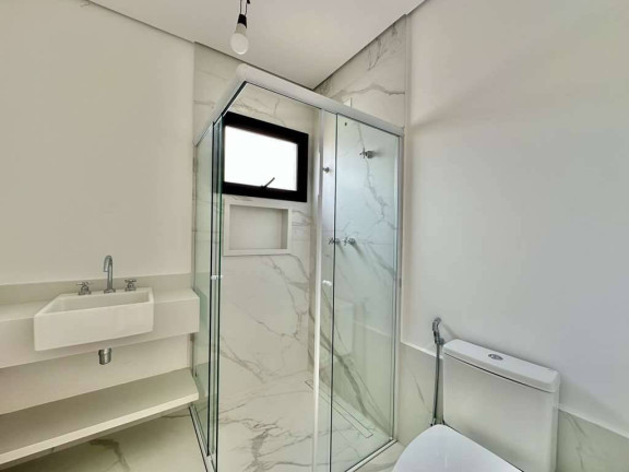 Imagem Casa com 4 Quartos à Venda, 307 m² em Granja Viana - Carapicuíba Imagem Casa com 4 Quartos à Venda, 307 m² em Granja Viana - Carapicuíba