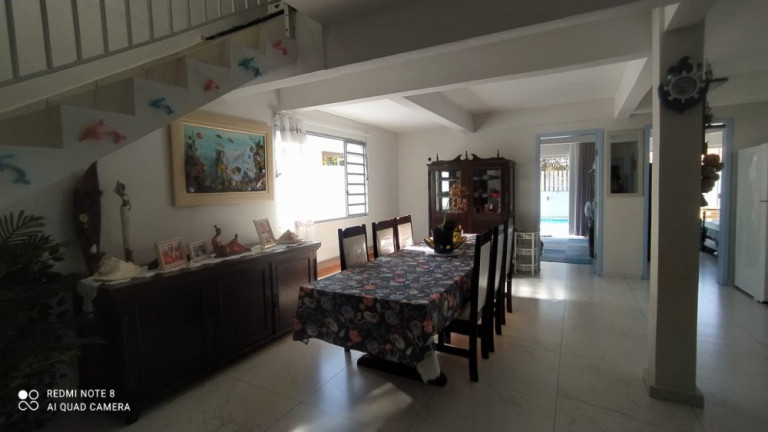 Imagem Sobrado com 4 Quartos à Venda, 240 m² em Itapuã - Pontal Do Paraná