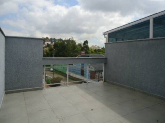 Imagem Sobrado com 3 Quartos à Venda, 140 m² em Jardim Itu - Porto Alegre Imagem Sobrado com 3 Quartos à Venda, 140 m² em Jardim Itu - Porto Alegre