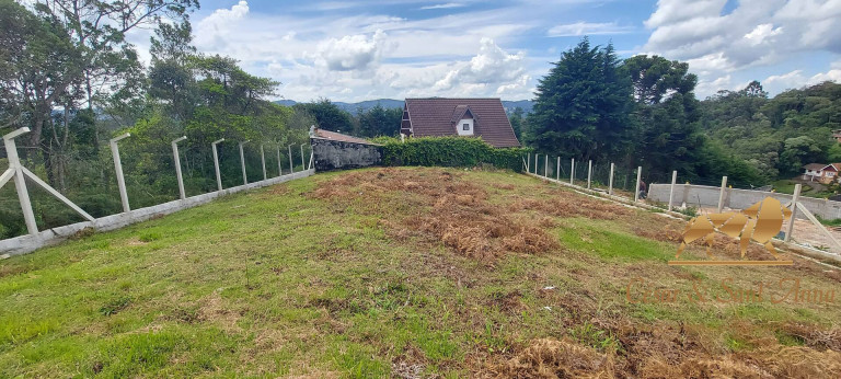 Terreno à Venda, 1.100 m² em Alto Capivari - Campos Do Jordão