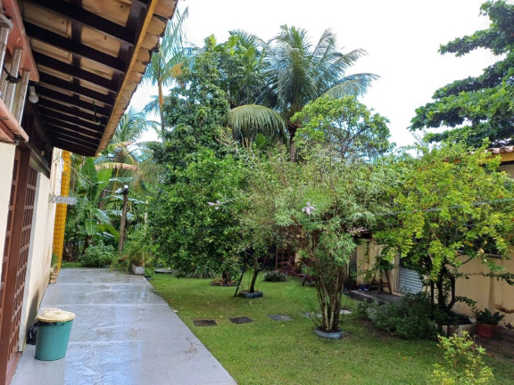 Casa com 4 Quartos à Venda, 340 m² em Busca Vida - Camaçari