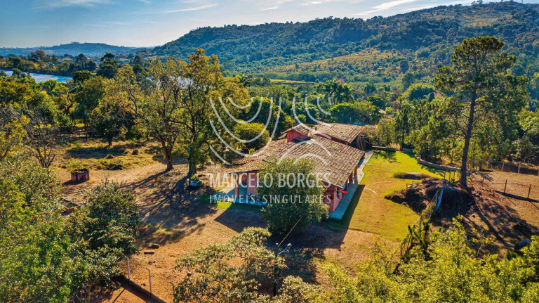 Imagem Chácara com 4 Quartos à Venda, 274 m² em Santa Eliza - Itupeva