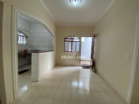 Imagem Casa com 6 Quartos à Venda, 300 m² em Jardim Das Roseiras - Igarapé Imagem Casa com 6 Quartos à Venda, 300 m² em Jardim Das Roseiras - Igarapé
