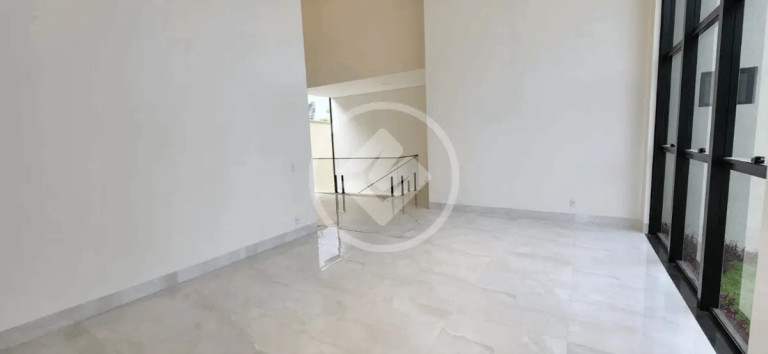 Imagem Casa com 5 Quartos à Venda, 302 m² em Condomínio Do Lago - Goiânia Imagem Casa com 5 Quartos à Venda, 302 m² em Condomínio Do Lago - Goiânia
