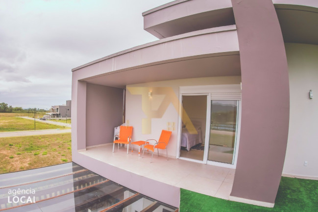 Imagem Imóvel com 3 Quartos à Venda, em Praia Do Rosa - Garopana Imagem Imóvel com 3 Quartos à Venda, em Praia Do Rosa - Garopana