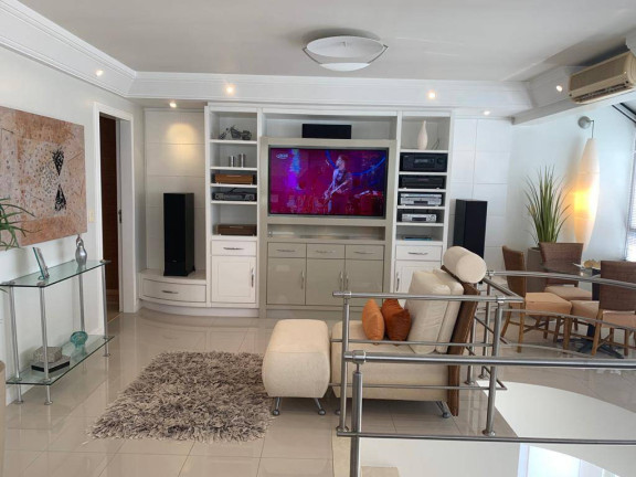 Imagem Apartamento com 3 Quartos à Venda, 203 m² em Centro - Florianópolis Imagem Apartamento com 3 Quartos à Venda, 203 m² em Centro - Florianópolis