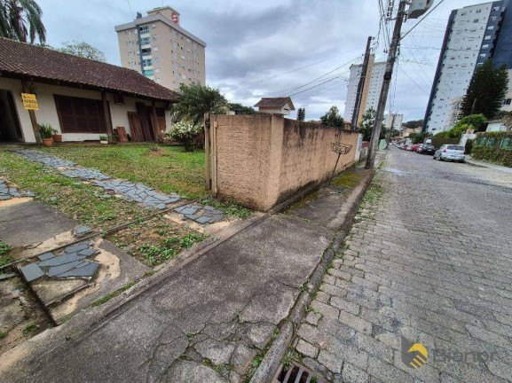 Imagem Casa com 4 Quartos à Venda, 250 m² em Escola Agrícola - Blumenau Imagem Casa com 4 Quartos à Venda, 250 m² em Escola Agrícola - Blumenau
