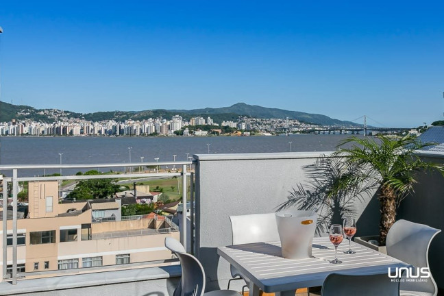 Imagem Cobertura com 4 Quartos à Venda, 210 m² em Balneário - Florianópolis Imagem Cobertura com 4 Quartos à Venda, 210 m² em Balneário - Florianópolis