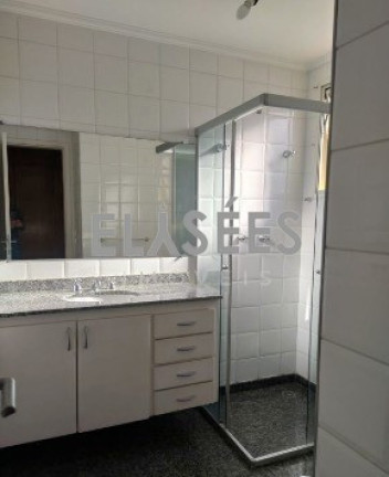 Imagem Sobrado com 3 Quartos à Venda, 380 m² em Santo Amaro - São Paulo