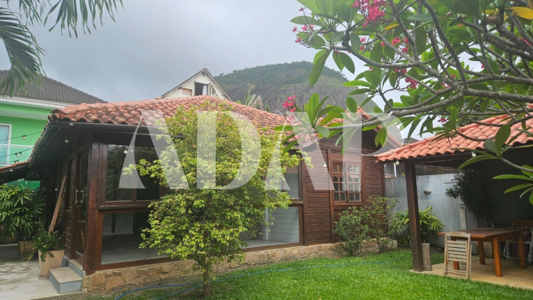 Imagem Casa com 2 Quartos à Venda, 150 m² em Vargem Pequena - Rio De Janeiro Imagem Casa com 2 Quartos à Venda, 150 m² em Vargem Pequena - Rio De Janeiro