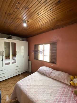 Imagem Sobrado com 3 Quartos à Venda, 266 m² em Conjunto Residencial Estrela Do Sul - Campo Grande