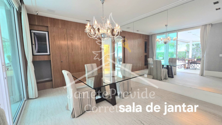 Imagem Casa de Condomínio com 4 Quartos à Venda, 740 m² em Alphaville - Barueri