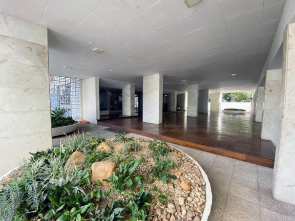 Imagem Apartamento com 3 Quartos à Venda, 195 m² em Moinhos De Vento - Porto Alegre