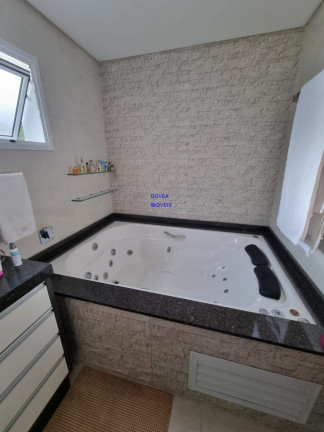 Imagem Casa com 4 Quartos à Venda, 295 m² em Santa Cândida - Curitiba Imagem Casa com 4 Quartos à Venda, 295 m² em Santa Cândida - Curitiba