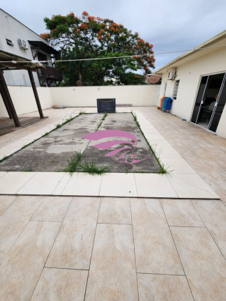 Imagem Casa com 3 Quartos à Venda, 150 m² em Centro - Capivari De Baixo Imagem Casa com 3 Quartos à Venda, 150 m² em Centro - Capivari De Baixo