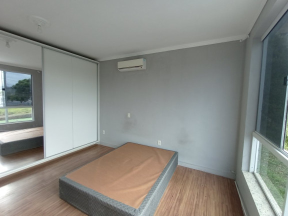 Imagem Sobrado com 2 Quartos à Venda, 110 m² em Areias - Camboriú