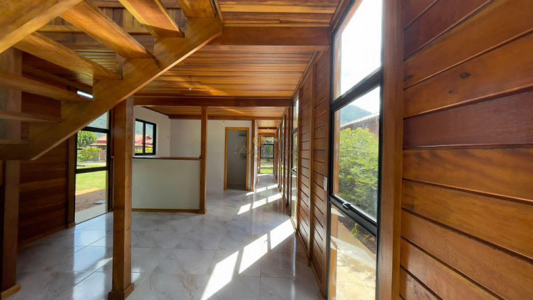 Imagem Casa com 3 Quartos à Venda, 523 m² em Vale Alpino - Teresópolis Imagem Casa com 3 Quartos à Venda, 523 m² em Vale Alpino - Teresópolis