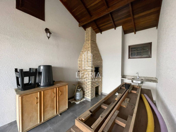 Imagem Casa com 3 Quartos à Venda, 117 m² em Cambiju - Itapoá