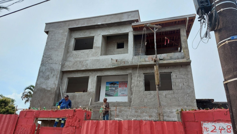 Imagem Casa com 3 Quartos à Venda, 120 m² em Boqueirão - Praia Grande Imagem Casa com 3 Quartos à Venda, 120 m² em Boqueirão - Praia Grande