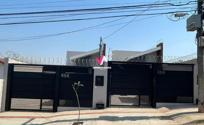 Casa com 3 Quartos à Venda,  em Cidade Alta - Cuiabá