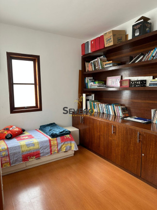 Imagem Casa com 3 Quartos à Venda, 360 m² em Piratininga - Niterói