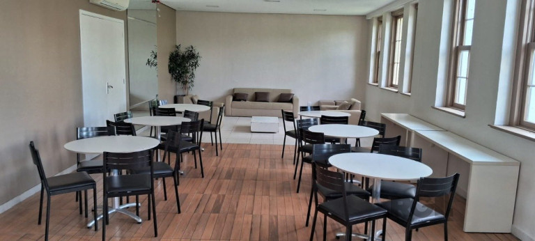 Imagem Apartamento com 2 Quartos à Venda, 98 m² em Teresópolis - Porto Alegre