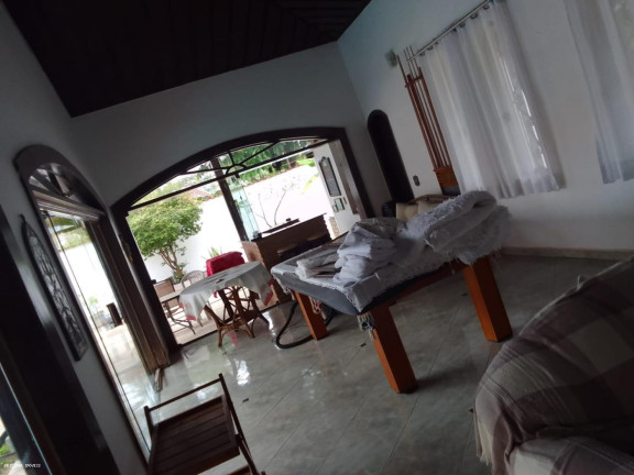 Imagem Casa com 4 Quartos à Venda, 247 m² em Jardim Virgínia - Guarujá Imagem Casa com 4 Quartos à Venda, 247 m² em Jardim Virgínia - Guarujá