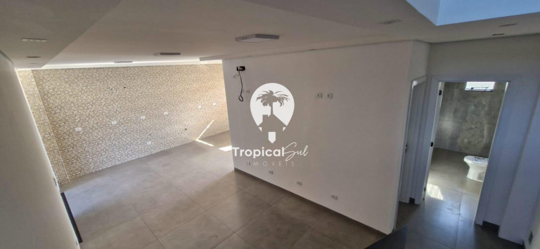 Imagem Casa com 1 Quarto à Venda, 200 m² em Leblon - Pontal Do Parana Imagem Casa com 1 Quarto à Venda, 200 m² em Leblon - Pontal Do Parana