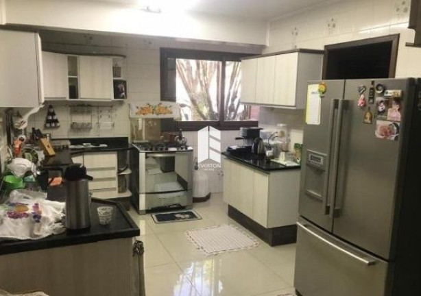 Imagem Casa com 5 Quartos à Venda, 457 m² em Menino Jesus - Santa Maria