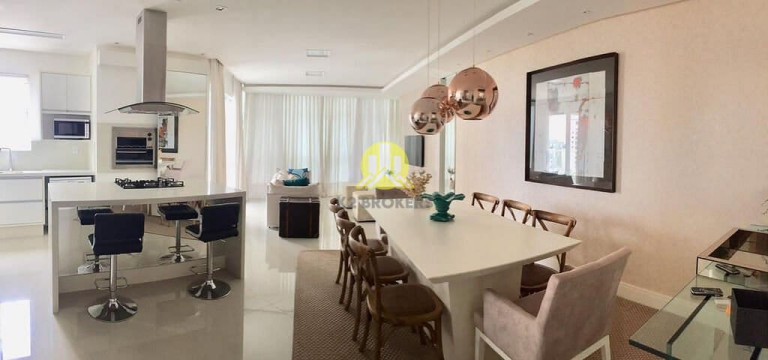 Imagem Apartamento com 3 Quartos à Venda, 128 m² em Centro - Balneário Camboriú Imagem Apartamento com 3 Quartos à Venda, 128 m² em Centro - Balneário Camboriú