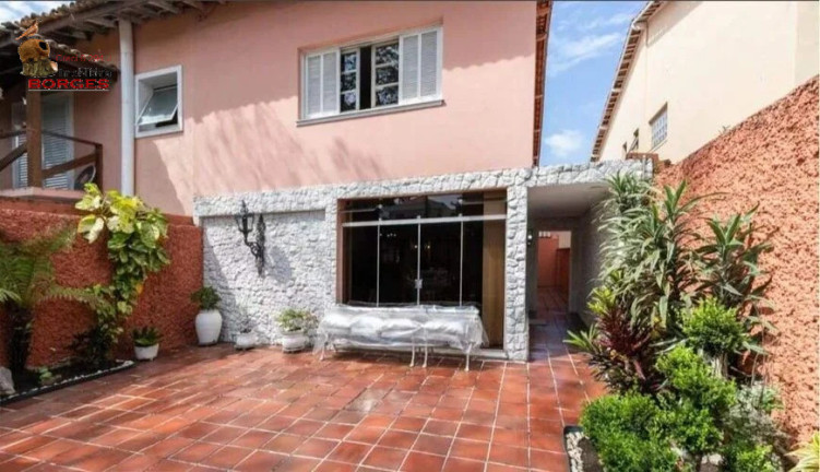 Casa com 3 Quartos à Venda, 199 m² em Indianópolis - São Paulo