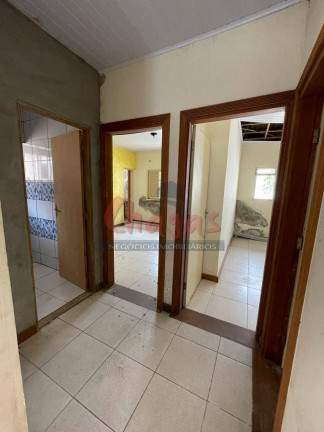 Imagem Casa com 3 Quartos para Alugar, 268 m² em Centro - Caraguatatuba Imagem Casa com 3 Quartos para Alugar, 268 m² em Centro - Caraguatatuba