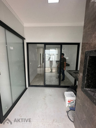Imagem Casa de Condomínio com 3 Quartos à Venda, em Horto Florestal - Sorocaba Imagem Casa de Condomínio com 3 Quartos à Venda, em Horto Florestal - Sorocaba
