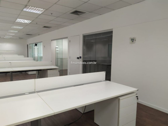 Imagem Imóvel para Alugar, 1.300 m² em Alphaville - Barueri Imagem Imóvel para Alugar, 1.300 m² em Alphaville - Barueri
