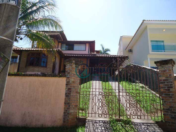 Imagem Casa com 3 Quartos à Venda, 205 m² em Itaipu - Niterói