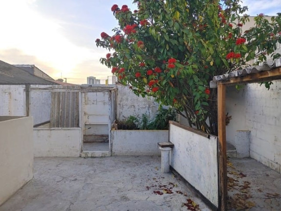 Imagem Casa com 2 Quartos à Venda, 130 m² em Vila Jaboticabeira - Taubaté