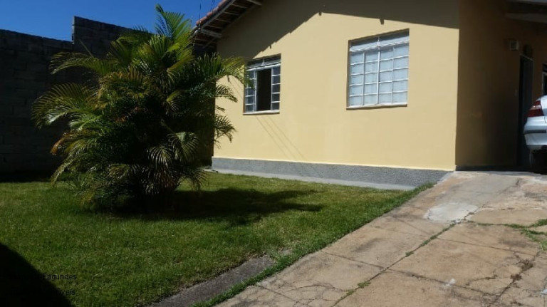 Imagem Casa com 3 Quartos à Venda, 130 m² em Conjunto Habitacional Campo Alegre (por Do Sol) - Alfenas Imagem Casa com 3 Quartos à Venda, 130 m² em Conjunto Habitacional Campo Alegre (por Do Sol) - Alfenas